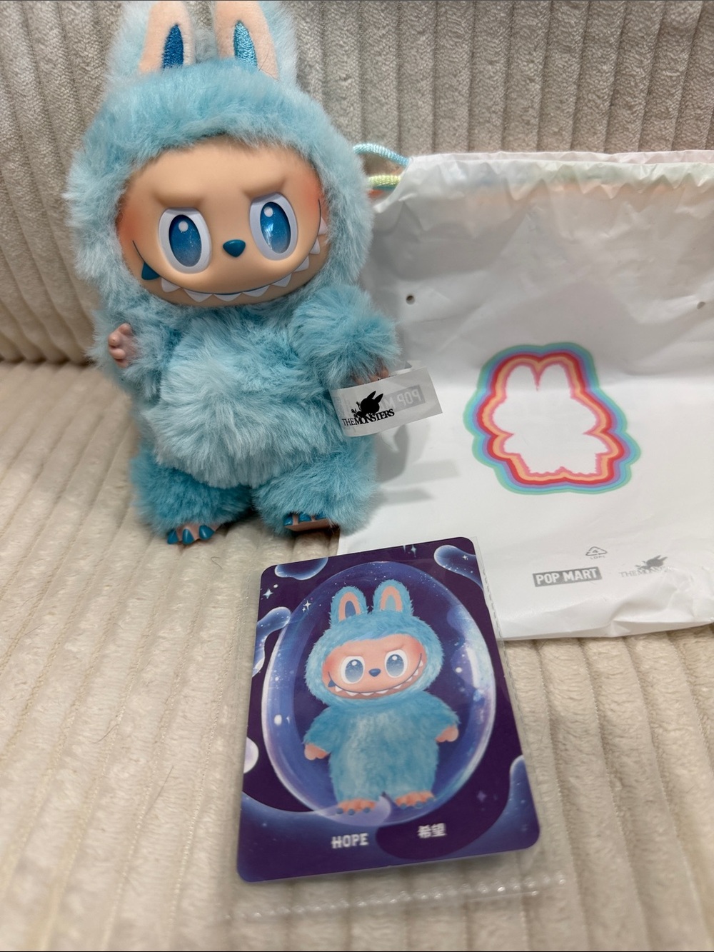 HOPE - Pop Mart. Big Into Energy Labubu.Pretty Blue! New. Verified. No box.